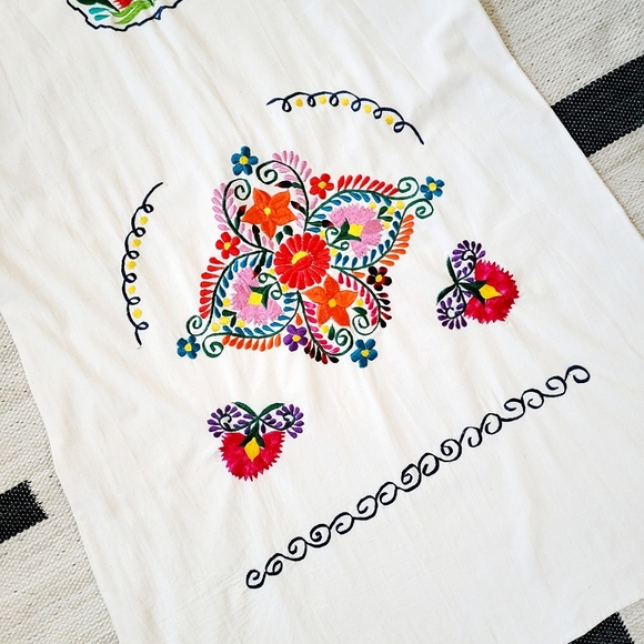 Embroidered | Cotton Muslin | Pueblo Dress - Picture 7 of 12